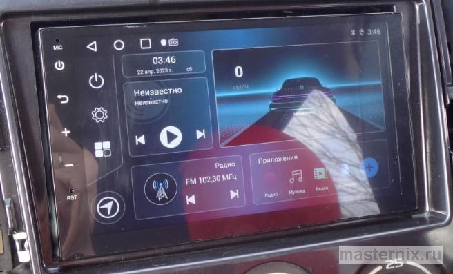 магнитола SOUNDMAX SM-CCR3079A общий вид