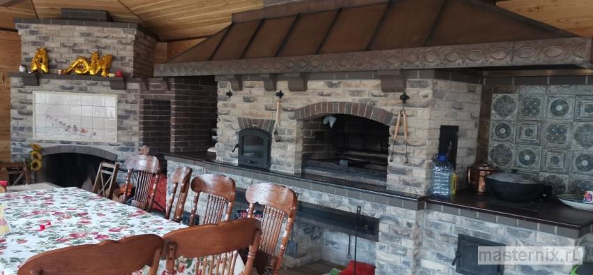 готовый вариант барбекю из кирпича