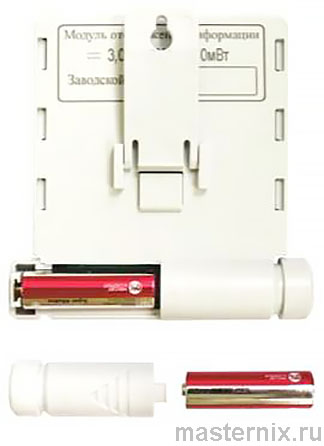 Задняя панель модуля с отсеком для батареек типа АА