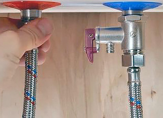 Подведение воды к водонагревателю: на что влияет и причем тут напор воды