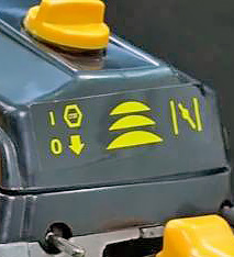 Как очистить воздушный фильтр у цепной пилы