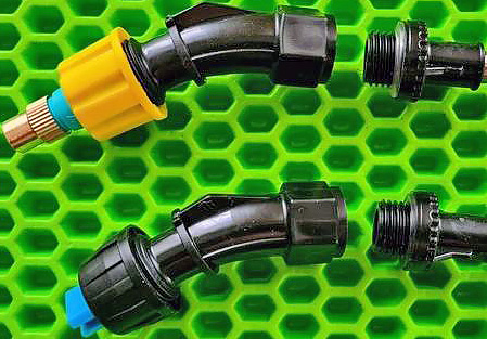 Как подготовить аккумуляторный садовый опрыскиватель к работе?