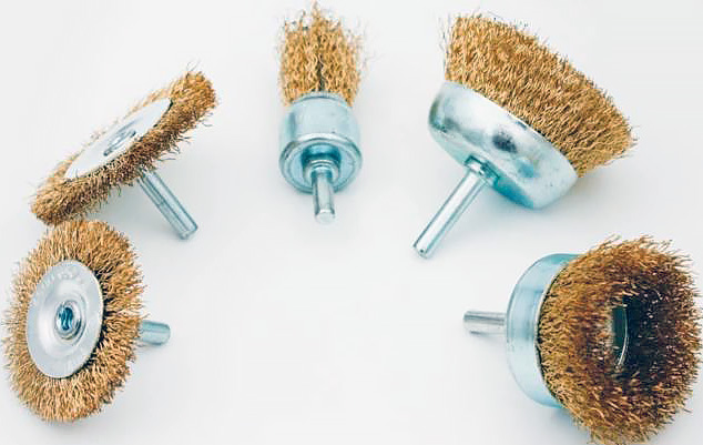 Щетки для шуруповерта/дрели: какие бывают и когда применяются