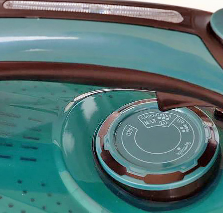 Как реализована функция регулировки температуры нагрева подошвы в утюгах?