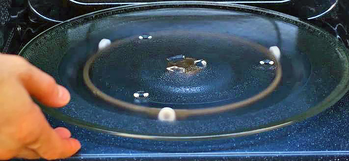 Внутреннее покрытие микроволновки: чем отличается и какое лучше