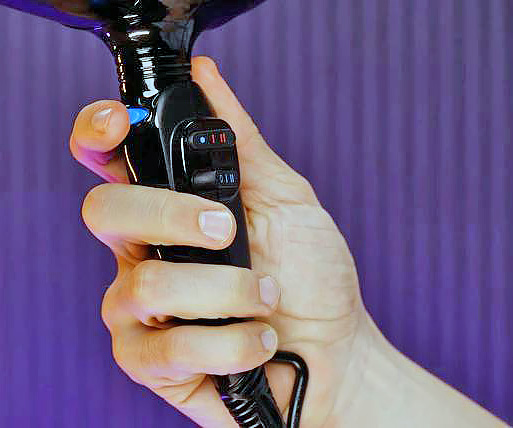 Чем полезен фен с подачей холодного воздуха