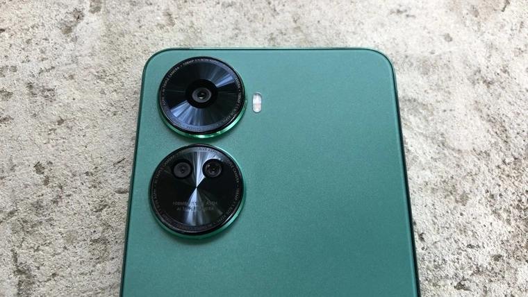 Для чего нужна макрокамера в смартфоне