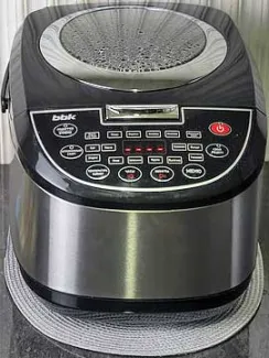 Обзор мультиварки BBK BMC052