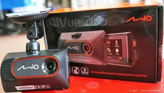 Видеорегистратор Mio MiVue 765