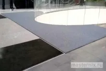 Грязезащитные дорожки в торговом центре