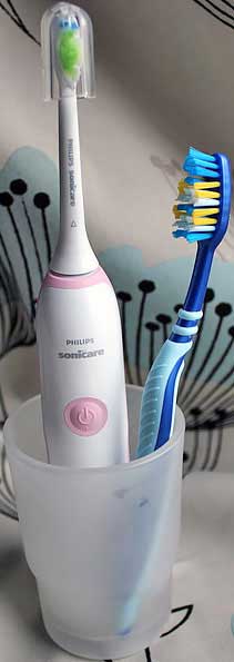 Электрическая зубная щетка Philips HX3292/44