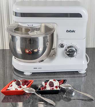 Обзор планетарного миксера BBK KBM1042