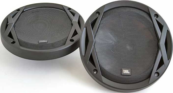 Обзор акустических систем JBL CLUB 6500C и CLUB 6520