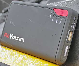Обзор пускового устройства ReVolter Mini: молния в кармане
