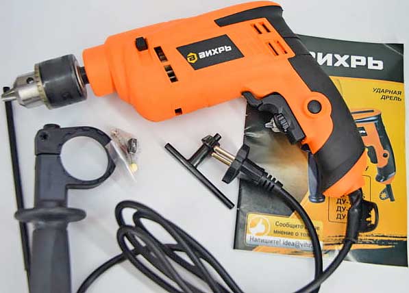 Обзор ударной дрели Вихрь ДУ-700. Универсальность в рыжем цвете