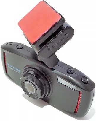 Автомобильный видеорегистратор AutoExpert DVR-817, умеющий снимать в Super HD (1296p)