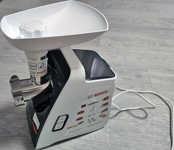 Обзор на электрическую мясорубку Bosch CompactPower MFW3640A