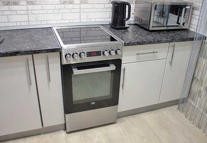 Обзор электрической печи Beko FSM57300GX