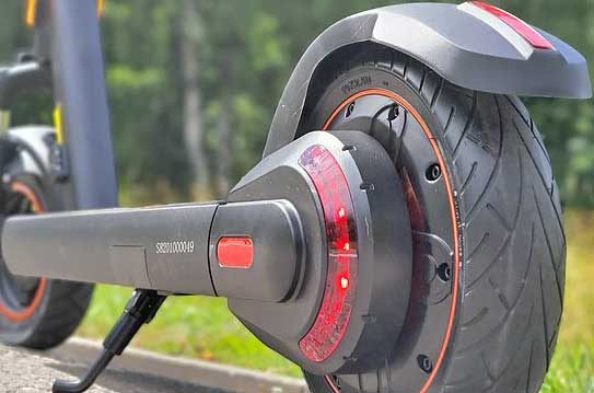 Обзор электросамоката Kugoo Kirin M3: динамичная модель со встроенной противоугонкой