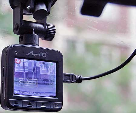 Обзор видеорегистратора Mio MiVue C300
