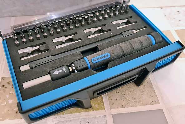 Обзор набора для точных работ Gross 11599