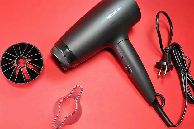 Обзор фена Philips BHD308/10