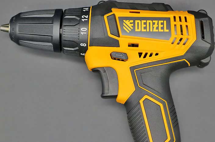 Обзор на аккумуляторную дрель-шуруповерт Denzel CDL-18-02BM