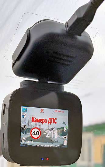 Обзор видеорегистратора с GPS-информером Digma FreeDrive 620 GPS Speedcams