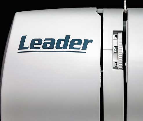 Обзор швейной машины Leader VS55A