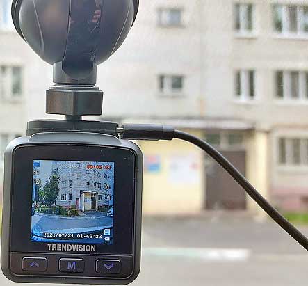 Обзор компактного видеорегистратора TrendVision X2