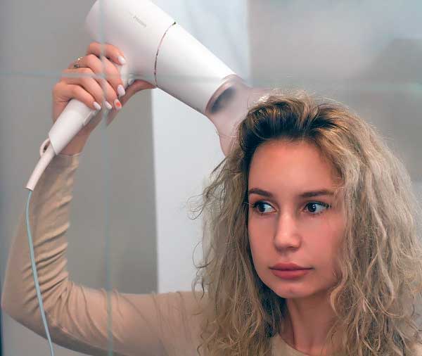 Обзор фена с технологией ThermoProtect Philips 5000 Series BHD530/00