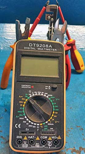 Обзор Мультиметра TEK DT 9208A