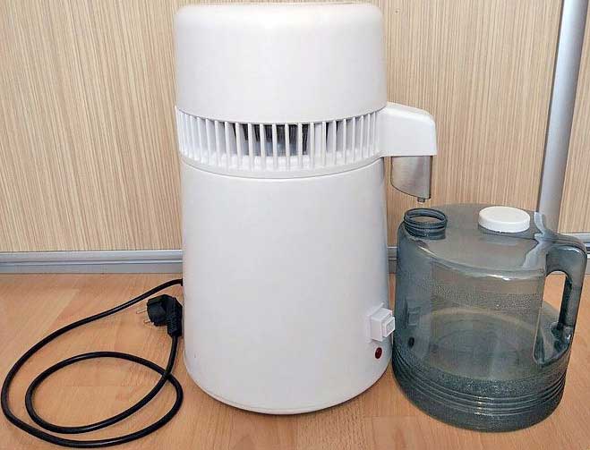 Аквадистиллятор настольный модель 4L