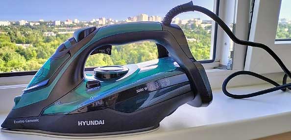 Утюг Hyundai H-SI01221. Обзор