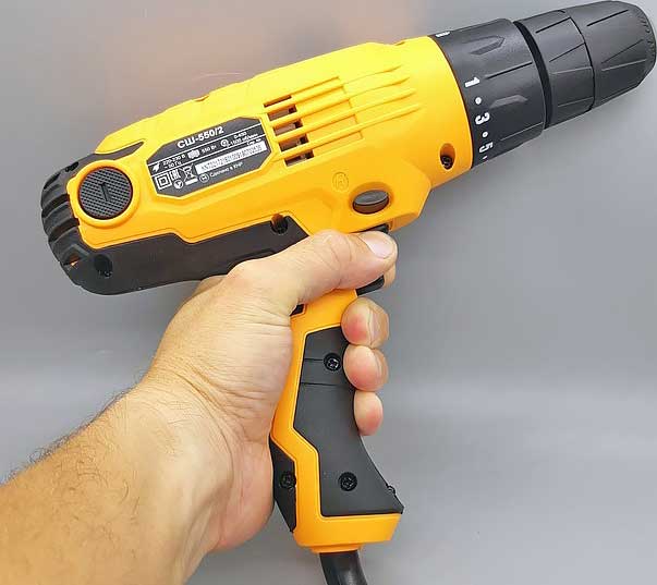 Обзор сетевого шуруповерта Вихрь СШ-550/2